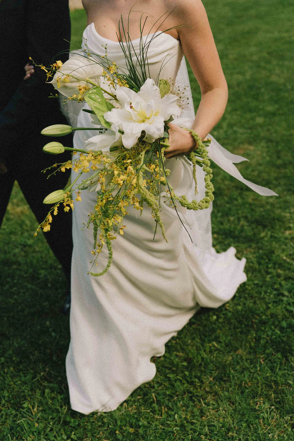 LR预设下载:Kreativ Wedding KWP07电影感现代婚礼调色工具全能包