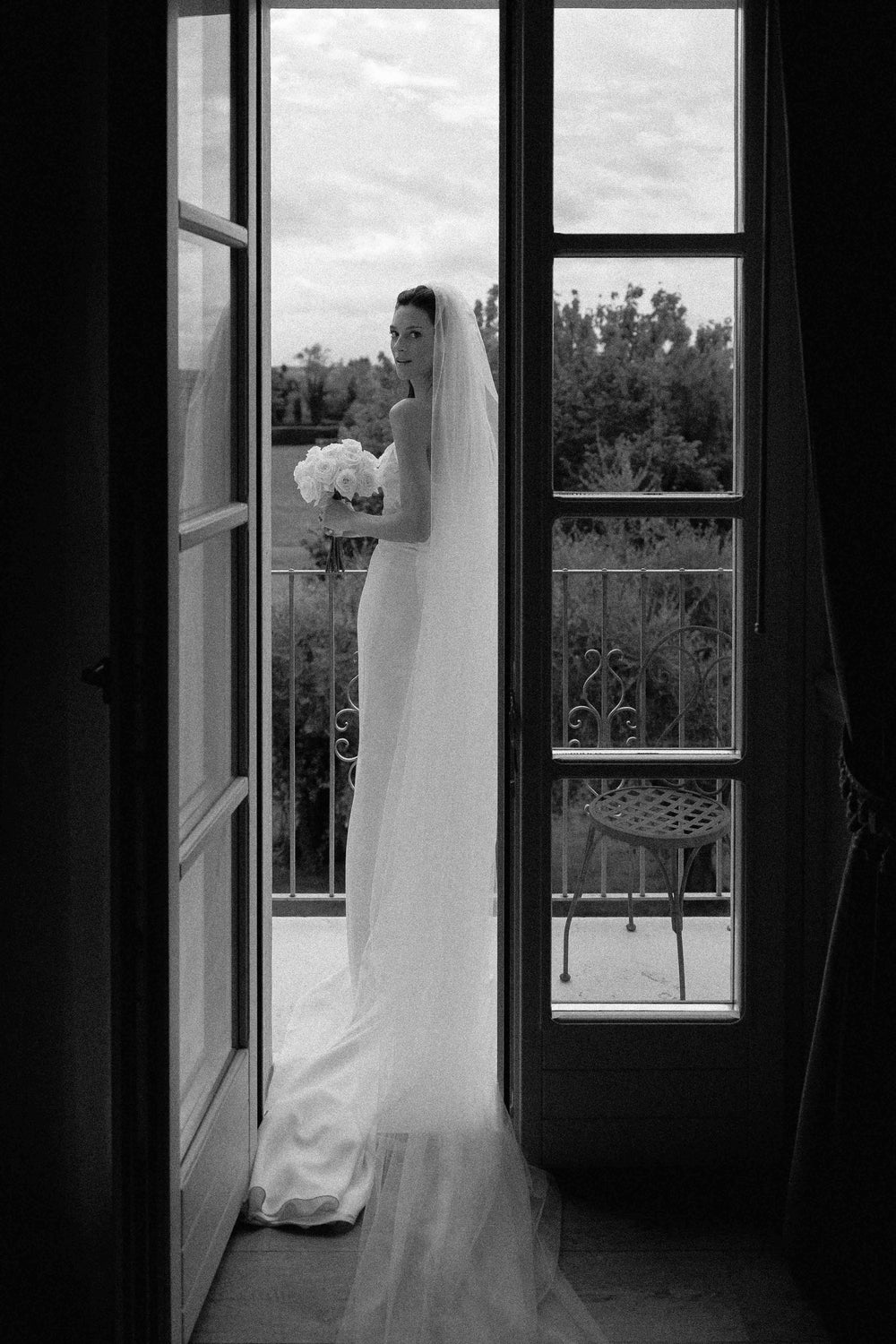 LR预设下载:Kreativ Wedding KWP07电影感现代婚礼调色工具全能包